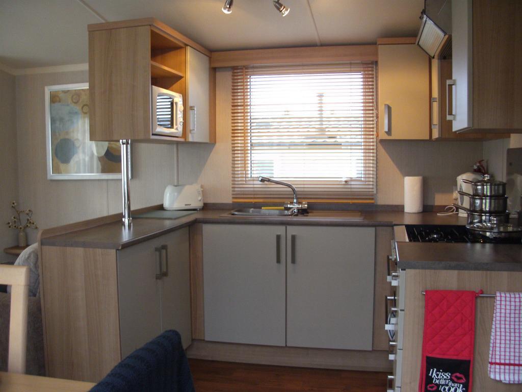 Presthaven Sands Holiday Park 3 And 2 Bed Caravans Prestatyn Δωμάτιο φωτογραφία